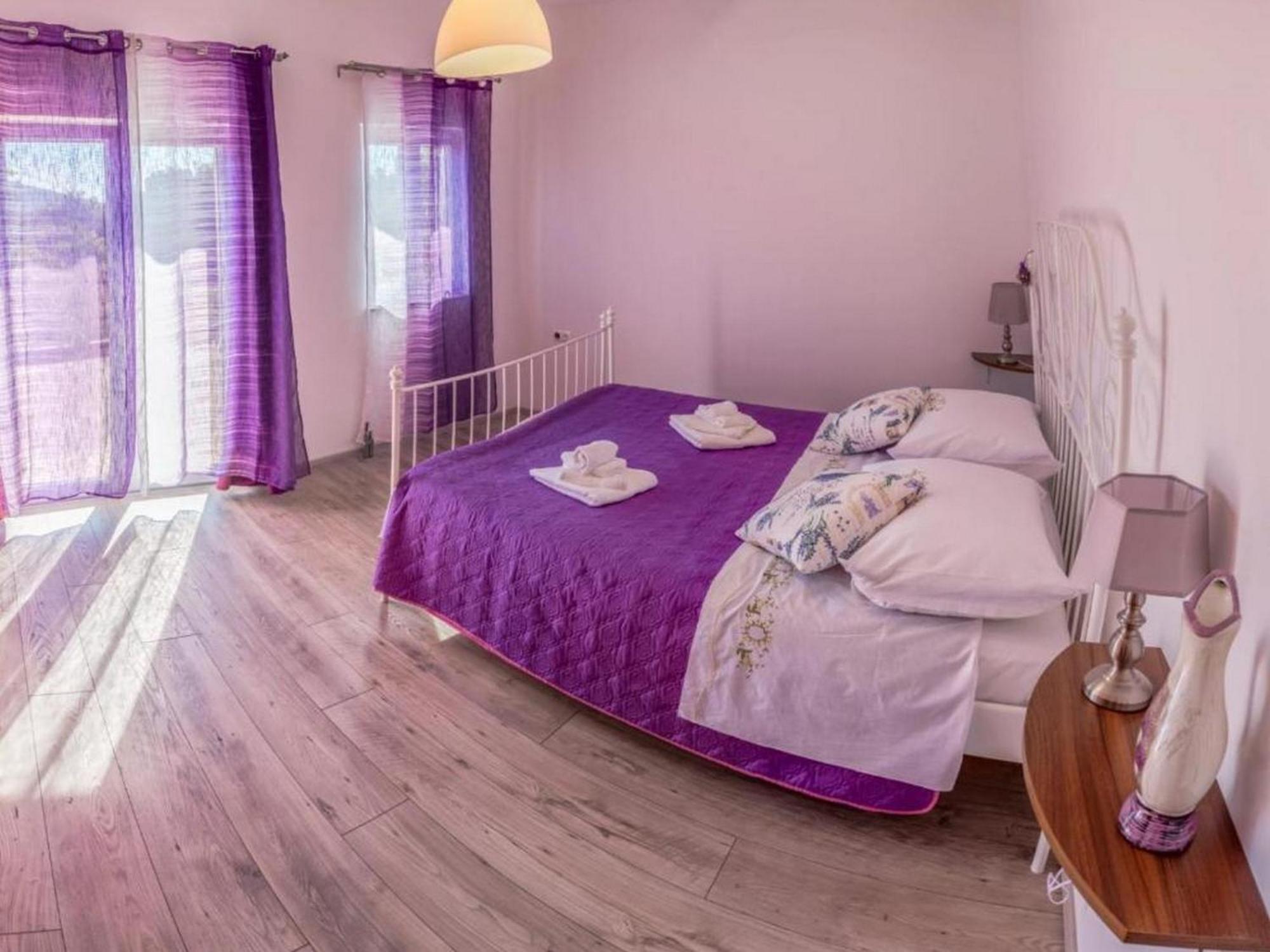 Home Lucic Lozovac Bagian luar foto