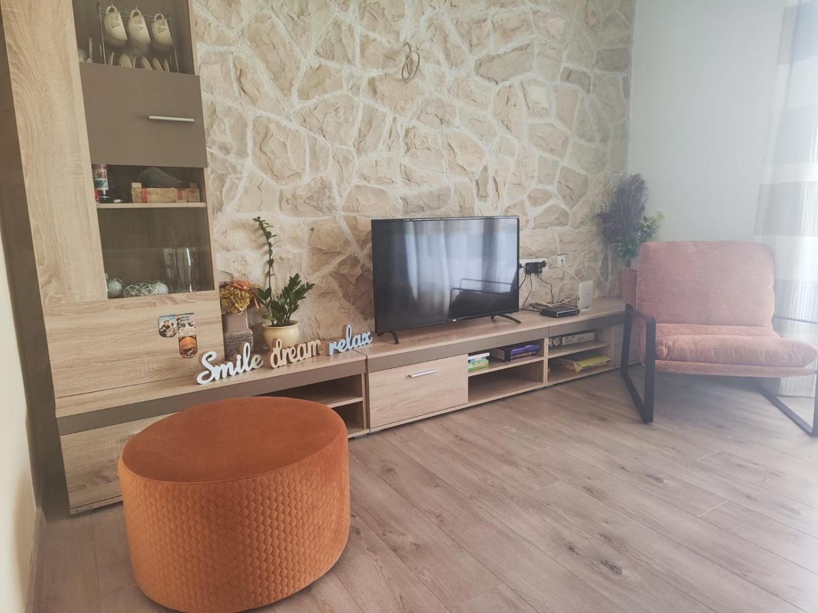 Home Lucic Lozovac Bagian luar foto
